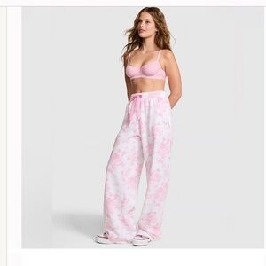 NWT! *PINK X LOVESHACKFANCY* WIDE-LEG SWEATPANTS SZ M